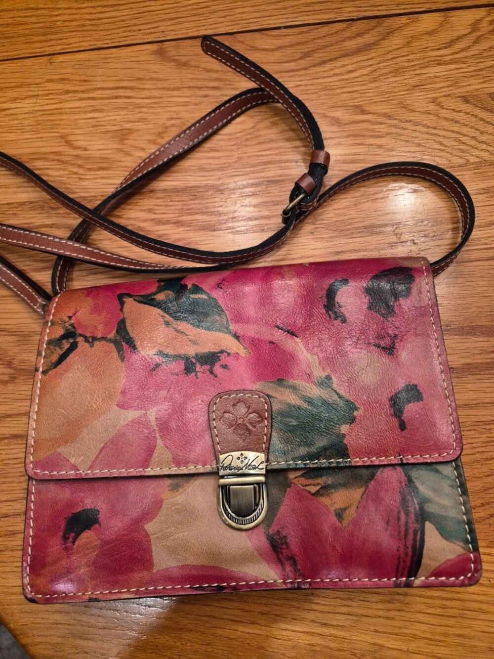 Patricia Nash Floral Leather Crossbody Bag Adjustable Strap Clasp Closure